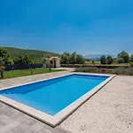 Villa Kuca *