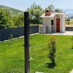 Kuca Villa *