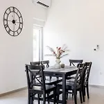 Kuca Villa Grab