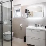 Kuca Villa