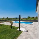 Villa Kuca *