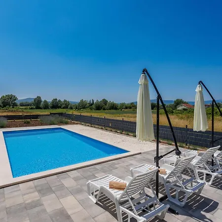 Villa Kuca
