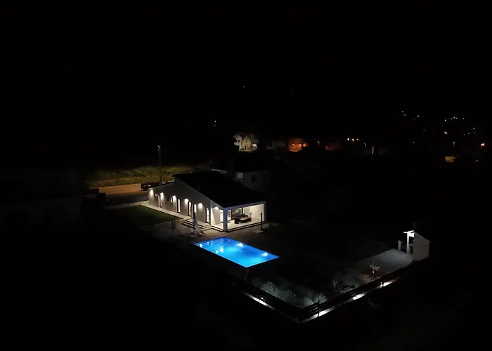 Kuca Villa