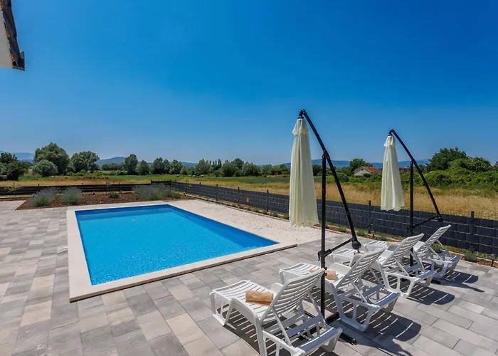 Villa Kuca