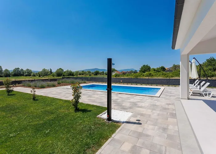 Villa Kuca *