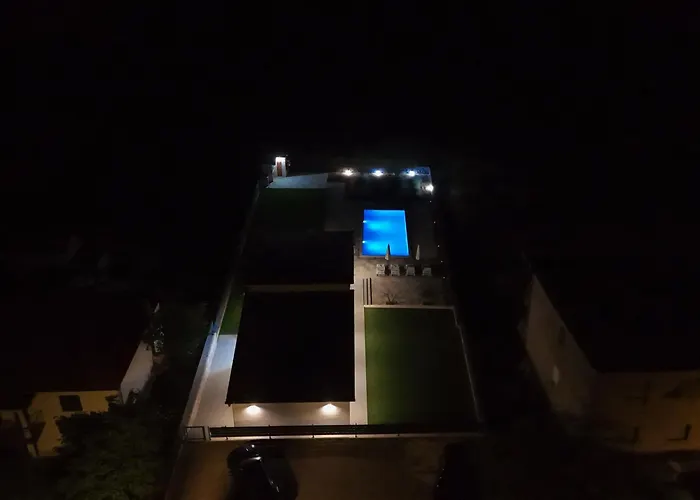 Villa Kuca Grab